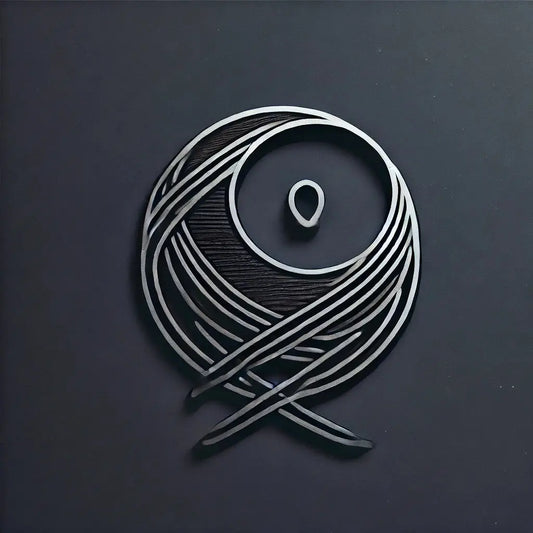 Stylisiertes Metall-Logo mit gewundenen Linien in einem kreisförmigen Design für Midnight Thread.