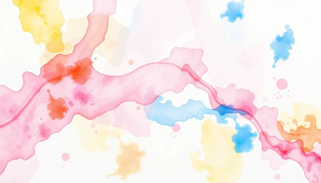 Delicate watercolor brushstrokes in pink, blue and yellow on bunte Tierdesign T-Shirts.